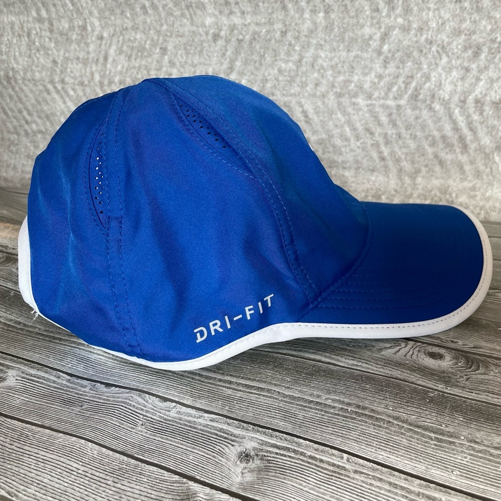 Duke Blue Devils Nike hat - Picture 3 of 3